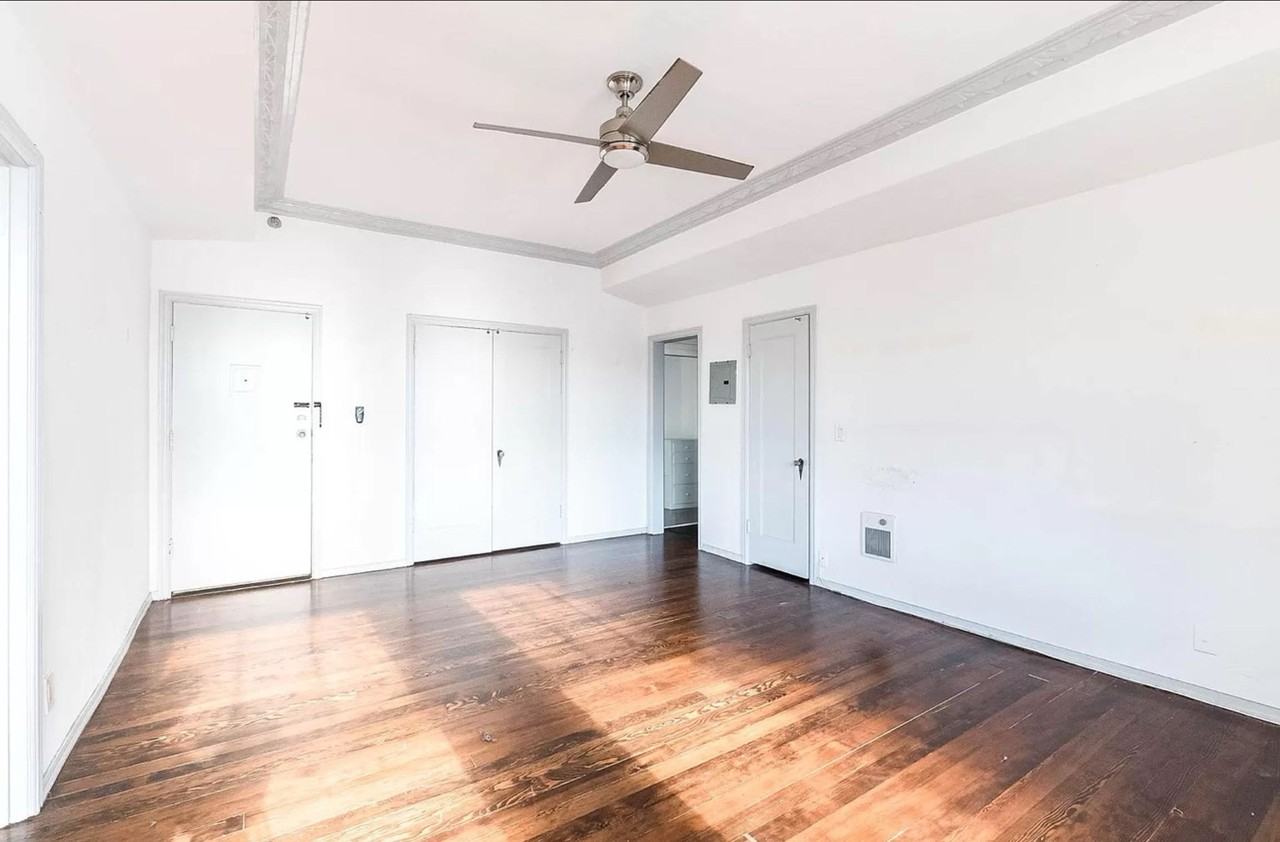 Stylish and Spacious Apartment - Photo 6 of 11