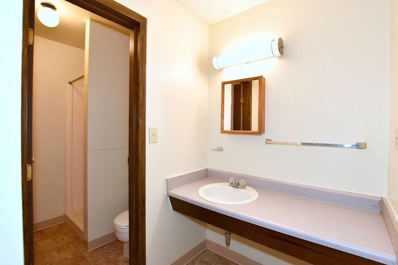 Brookview Apartments - Photo 7 of 15