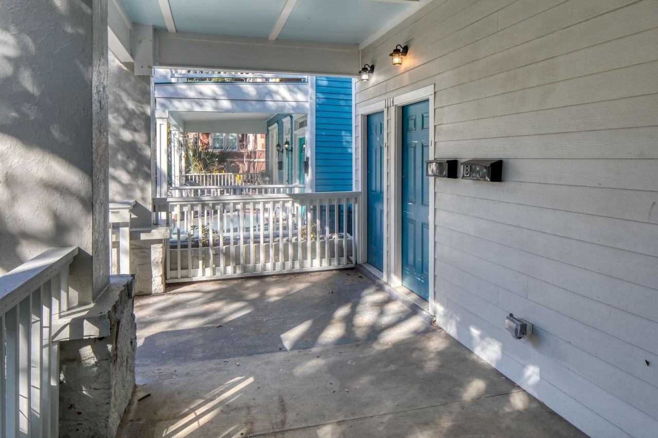 1114 East Anderson Street - Photo 7 of 38