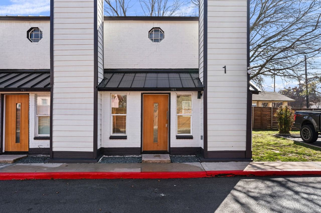 Raintree Luxury Apartments - Photo 2 of 50