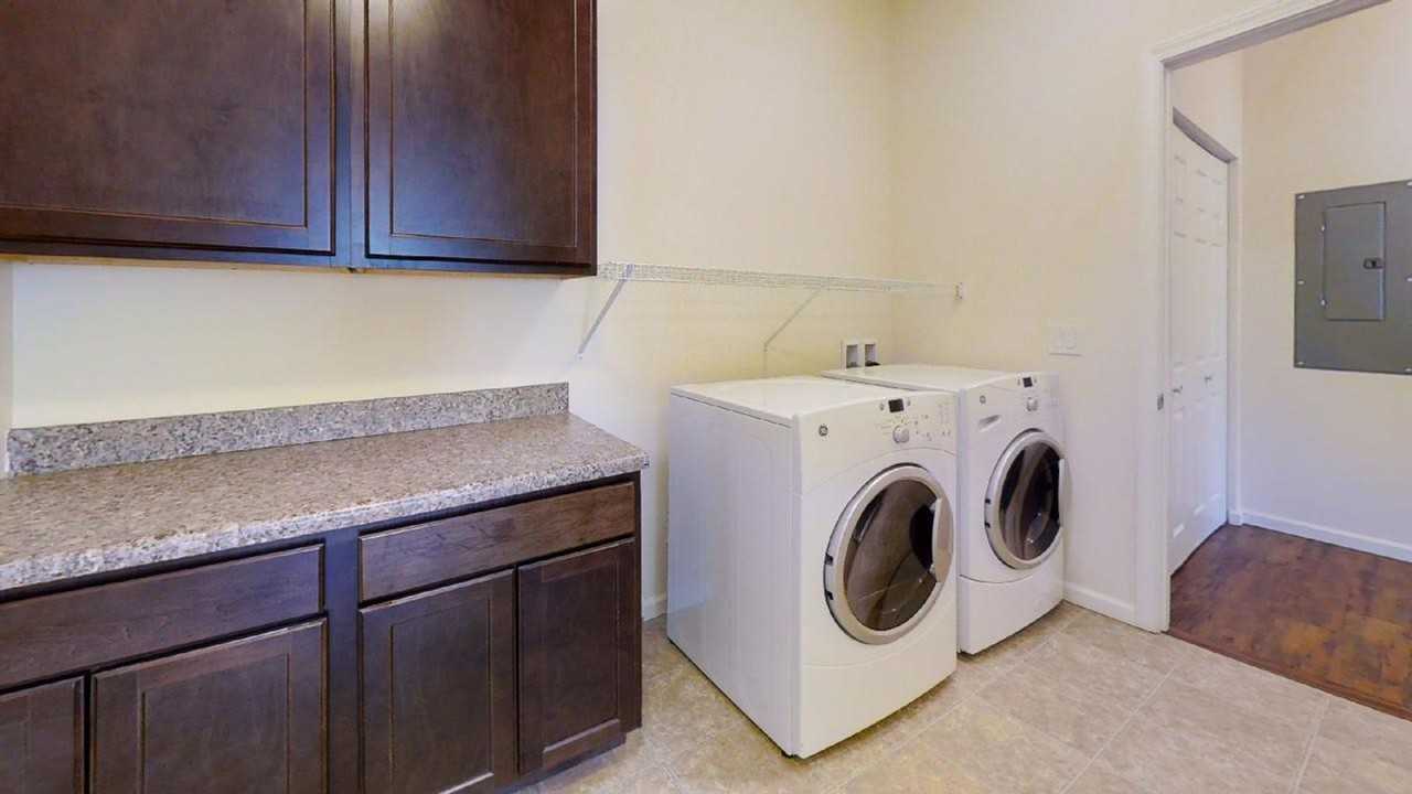 Windsor West Apartments - Photo 2 of 50