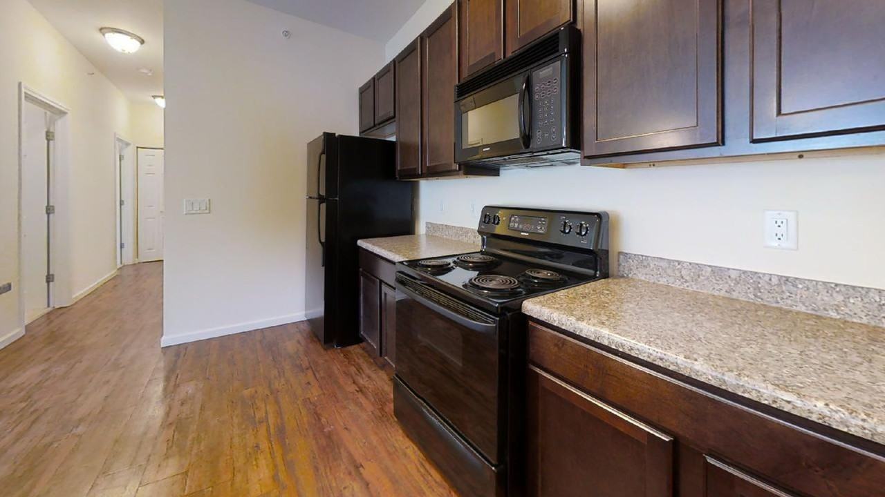 Windsor West Apartments - Photo 5 of 50