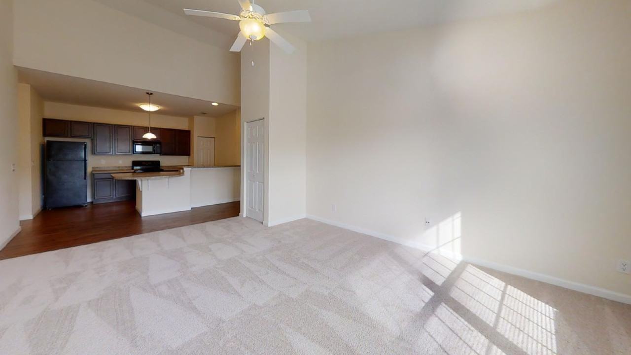 Windsor West Apartments - Photo 6 of 50