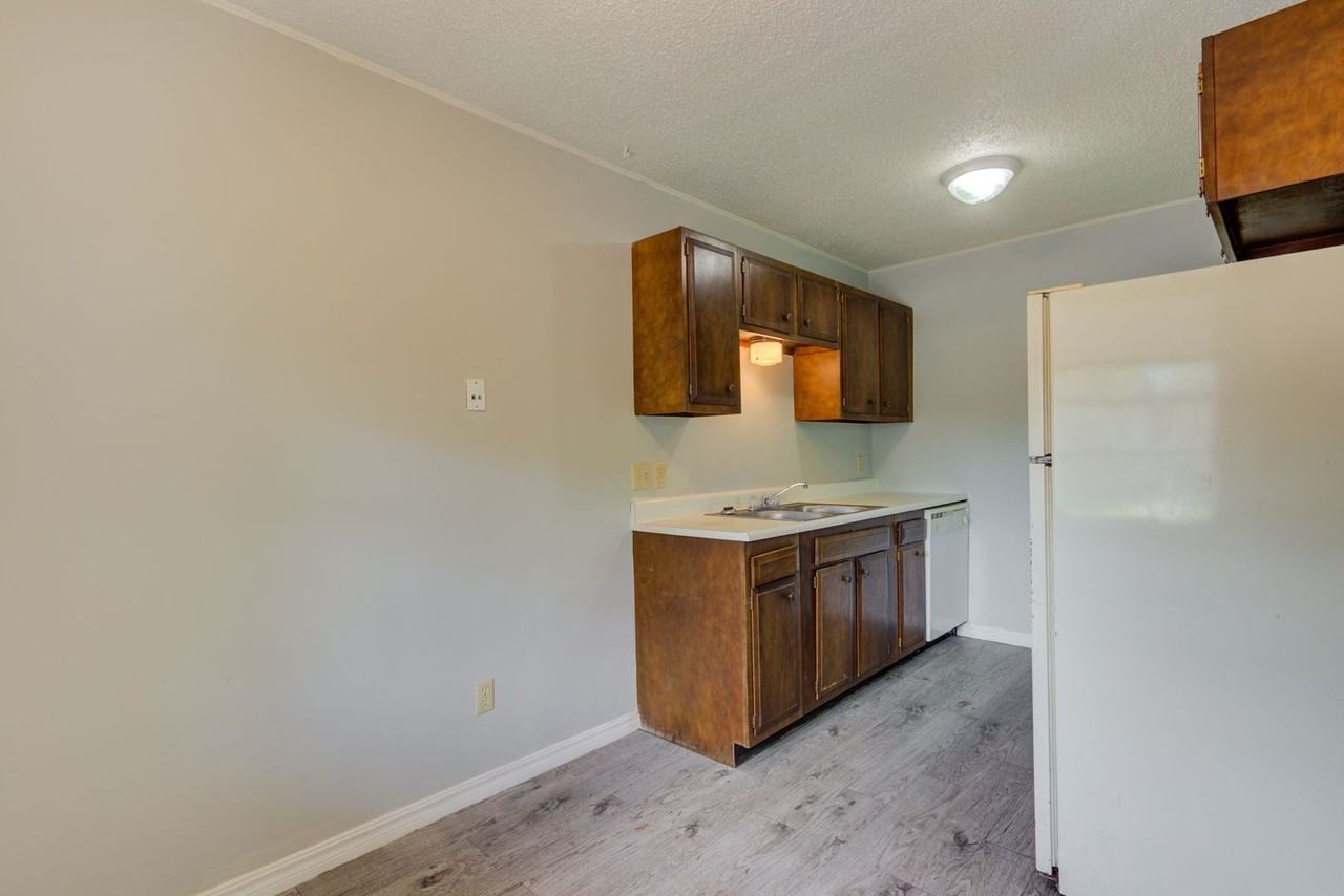 Magnolia Place: 1 & 2 Bedroom Apartments - Photo 7 of 13