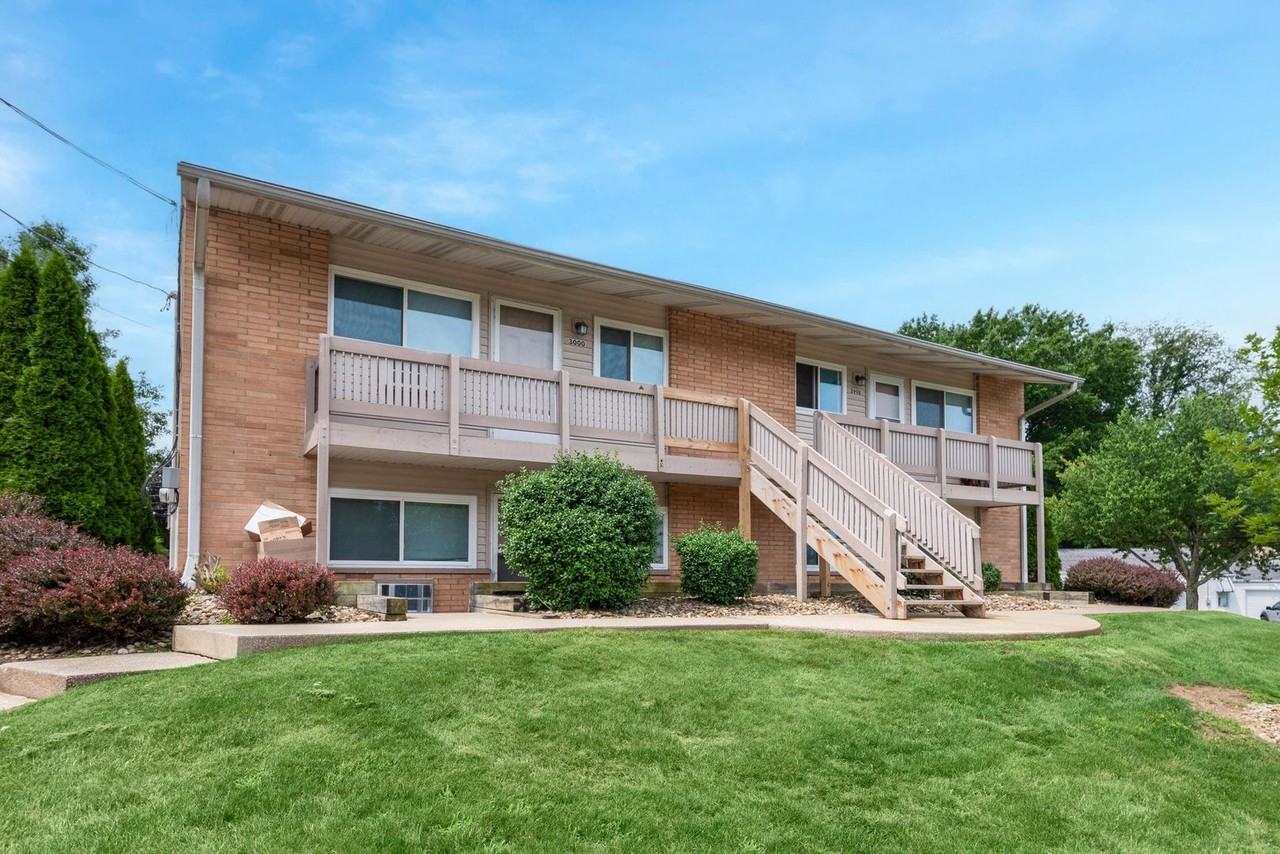 The Mogadore on Forest Hill - Photo 2 of 12