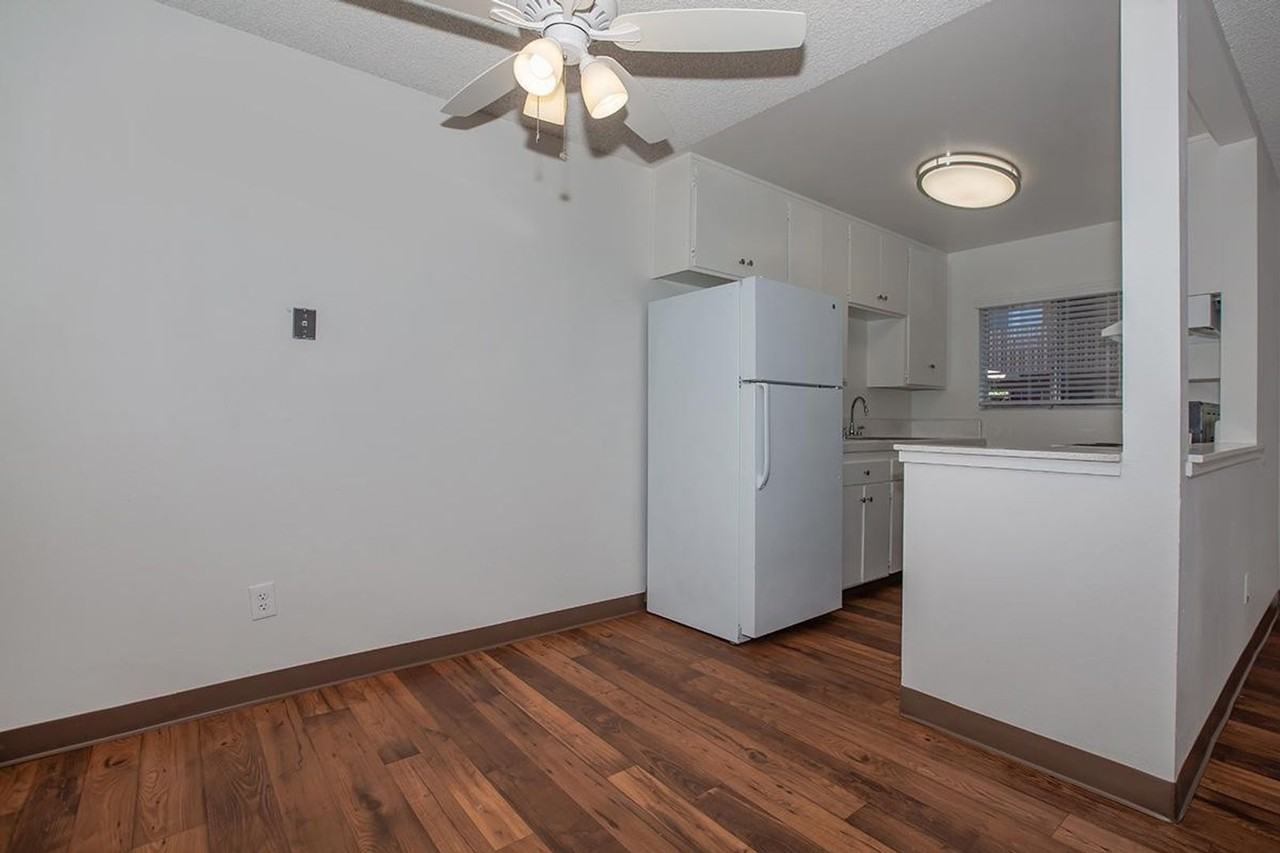 Village Green Apartments - Photo 4 of 37