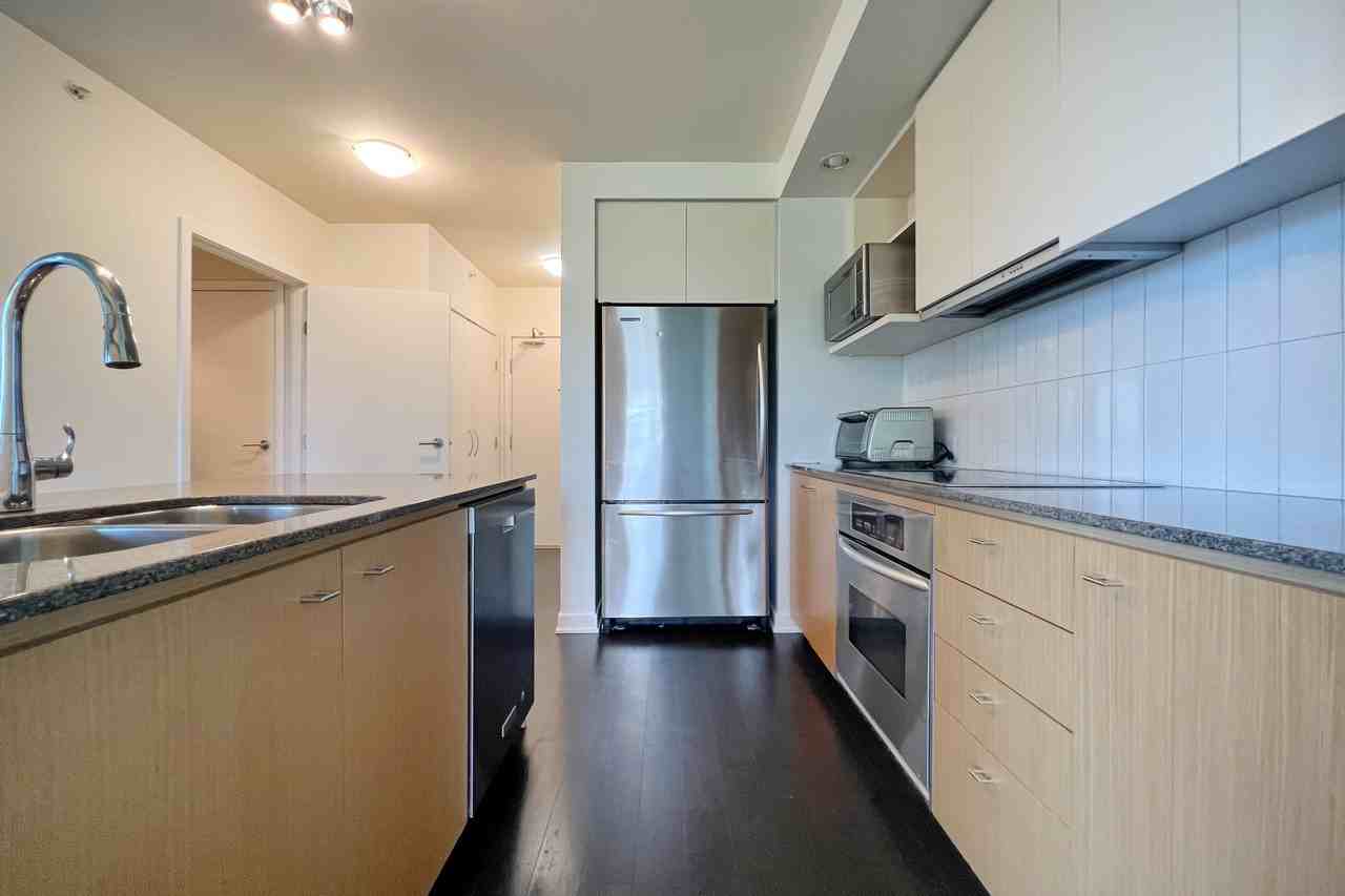 2851 Heather Street - Photo 3 of 20