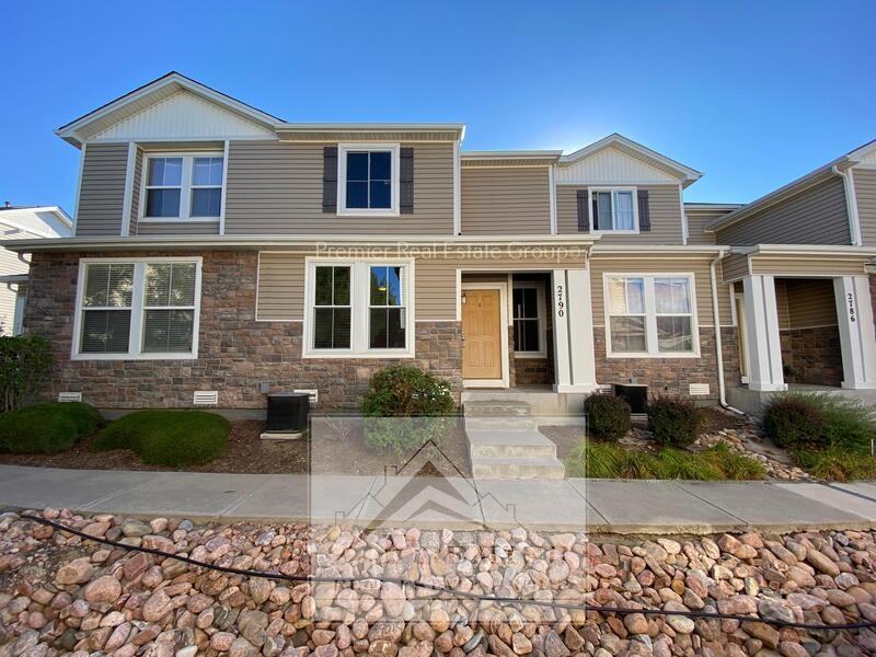 2790 Tumblewood Grv - Photo 2 of 18