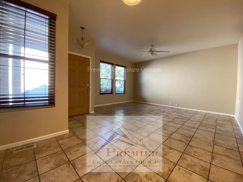 2790 Tumblewood Grv - Photo 3 of 18