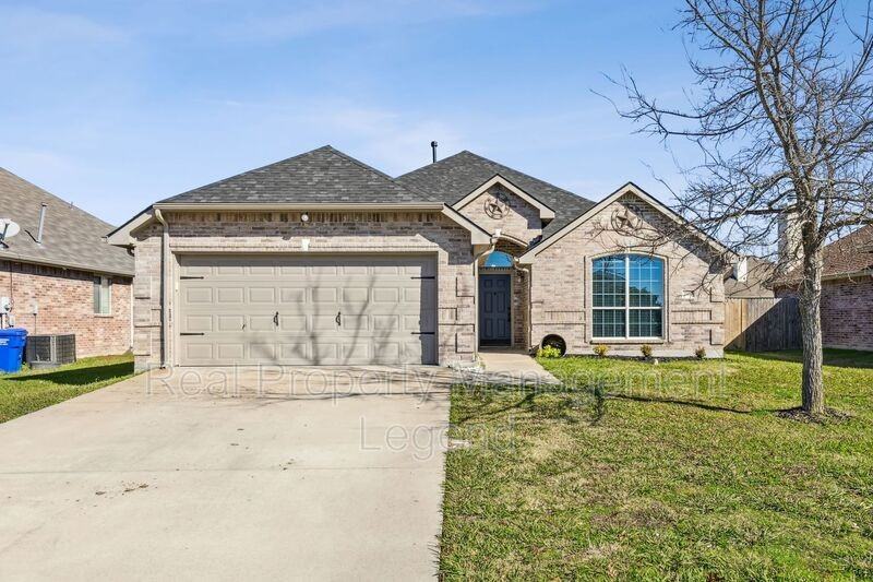 1800 Meadowlark Ln - Photo 2 of 34