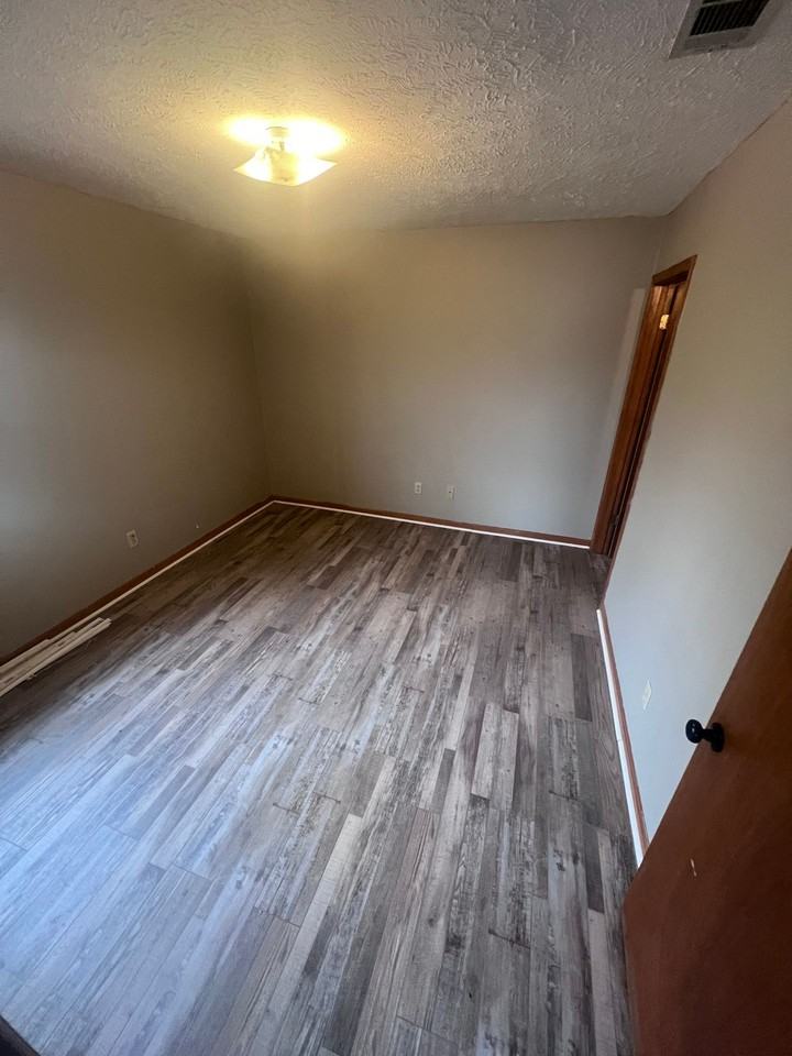 Jumpertown Apartments - Photo 5 of 9