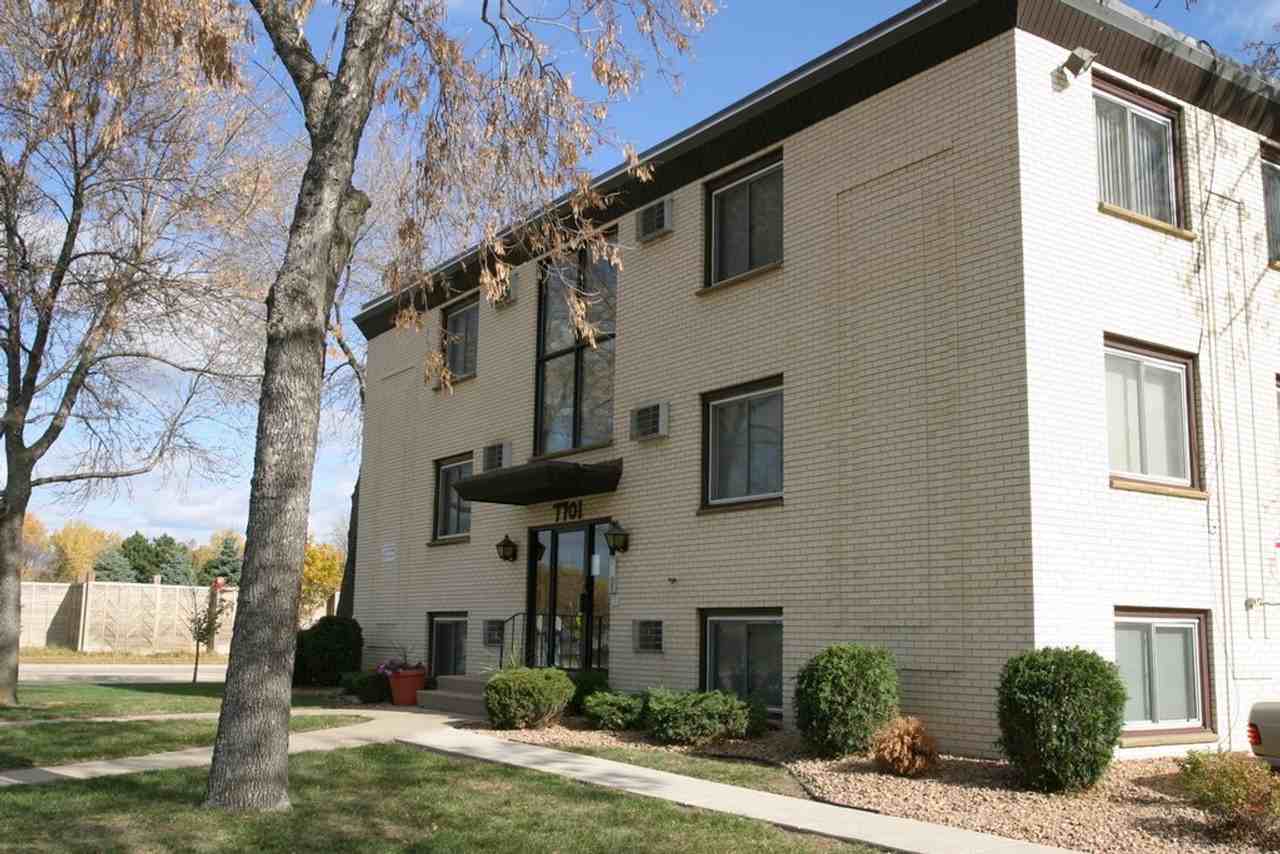 Akins/Miska Apartments - 7701 - Photo 2 of 19