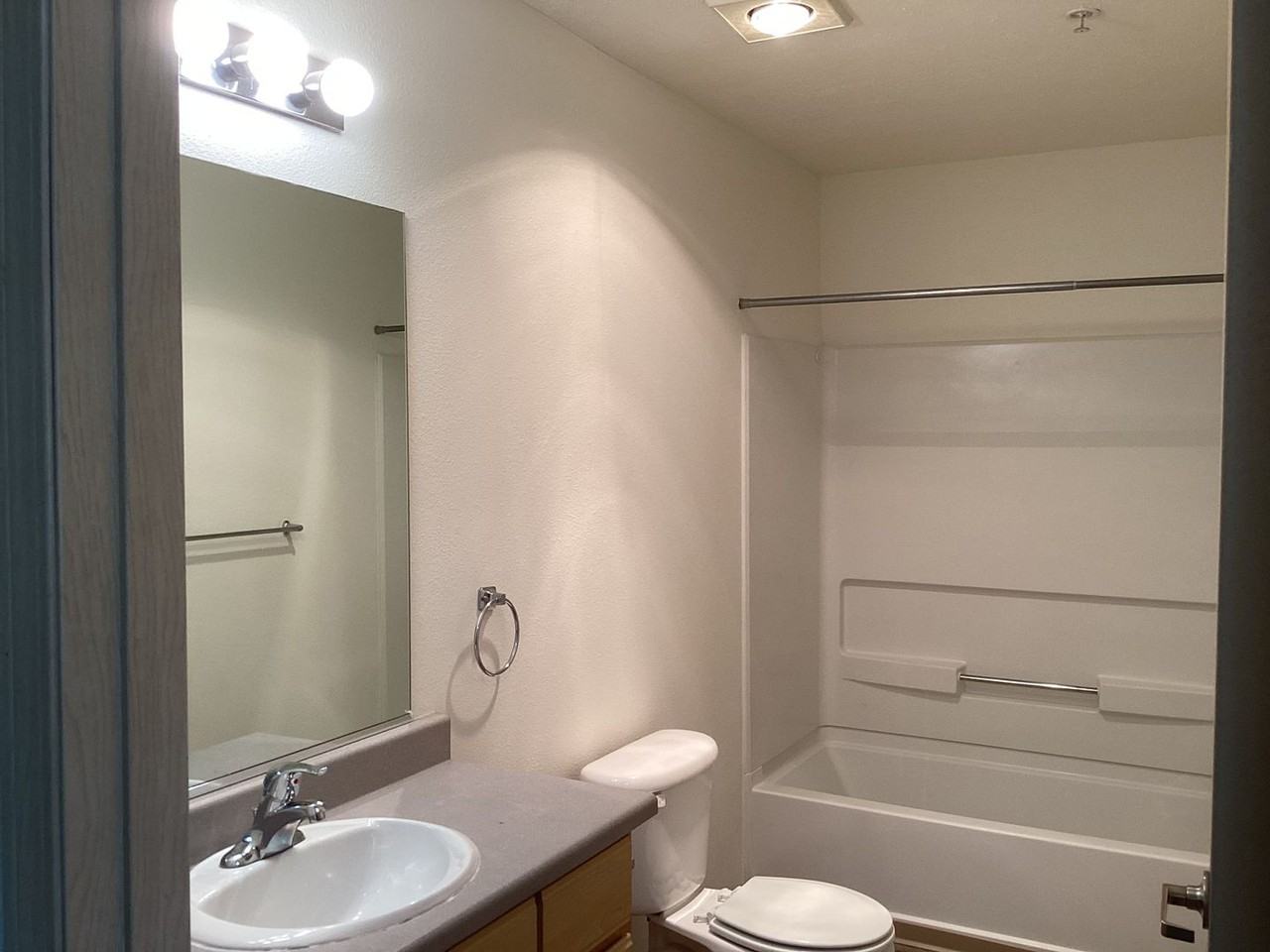 Deerfield - Photo 6 of 22
