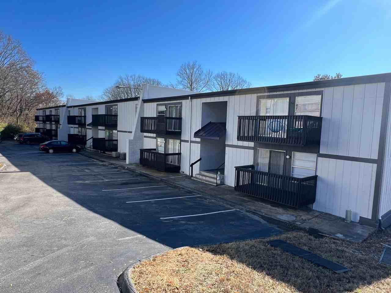 East Ridge Flats - Photo 3 of 33