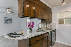 featured image of 3003 Sw 27th Ave