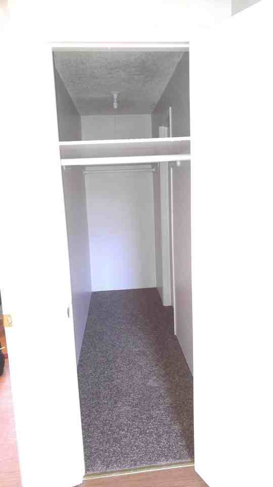 485 LINDEN - Photo 3 of 11
