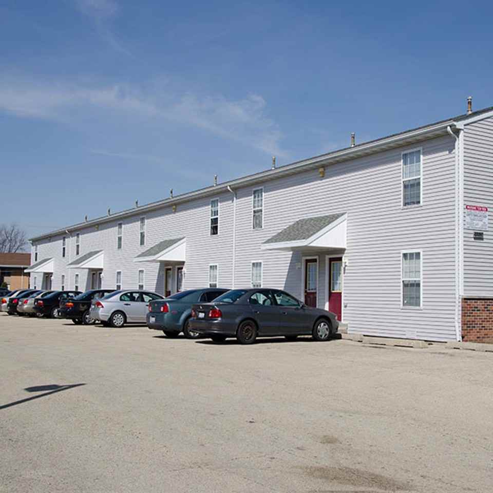 1205 Rushmoore Drive - Photo 3 of 15