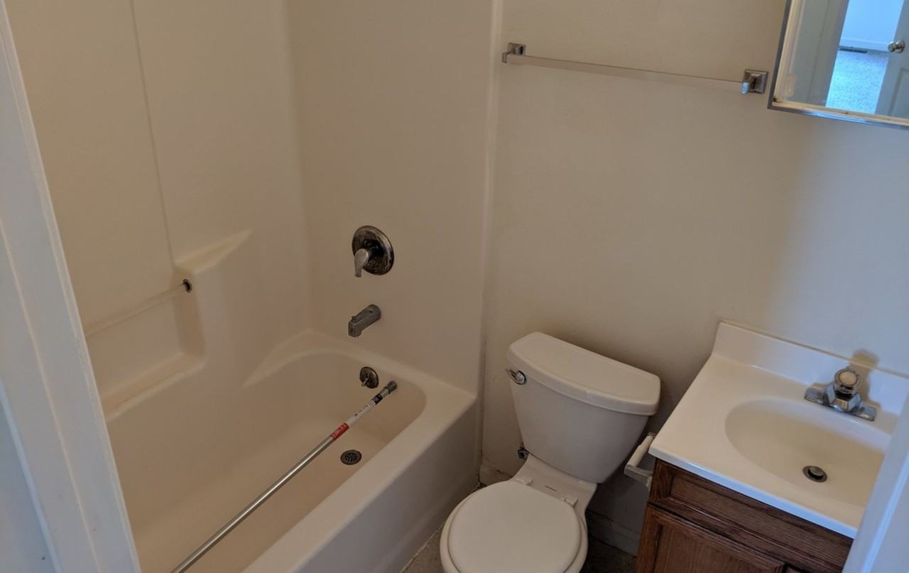 1205 Rushmoore Drive - Photo 4 of 15
