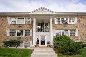 featured image of 2500 Edgcumbe Rd