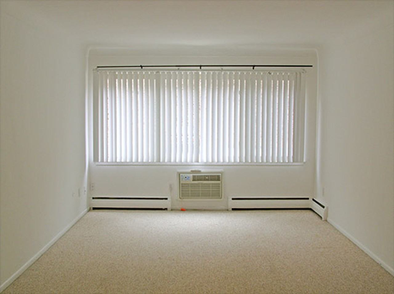 2500 Edgecumbe Rd - Photo 4 of 5