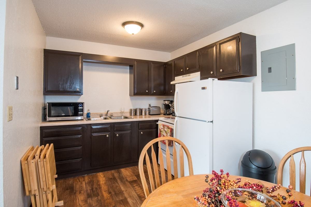 1 Rivercrest Drive - Photo 5 of 49