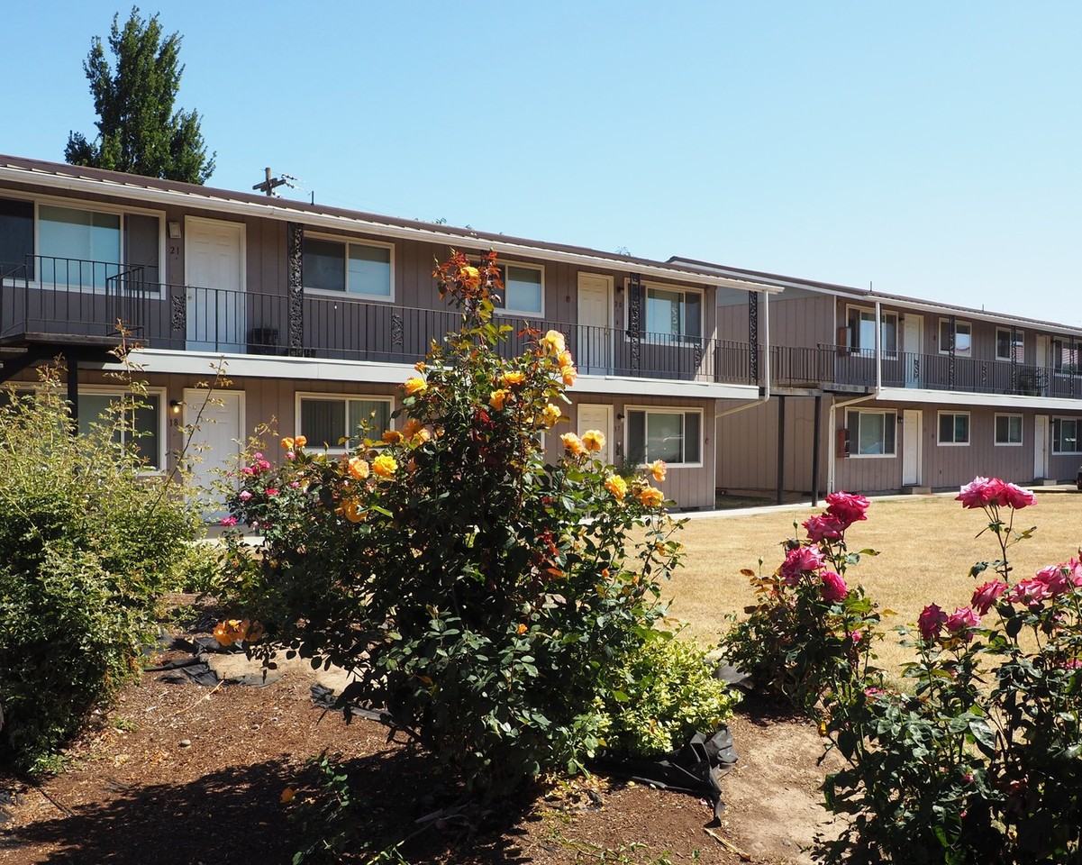 Benton Village - Photo 2 of 50