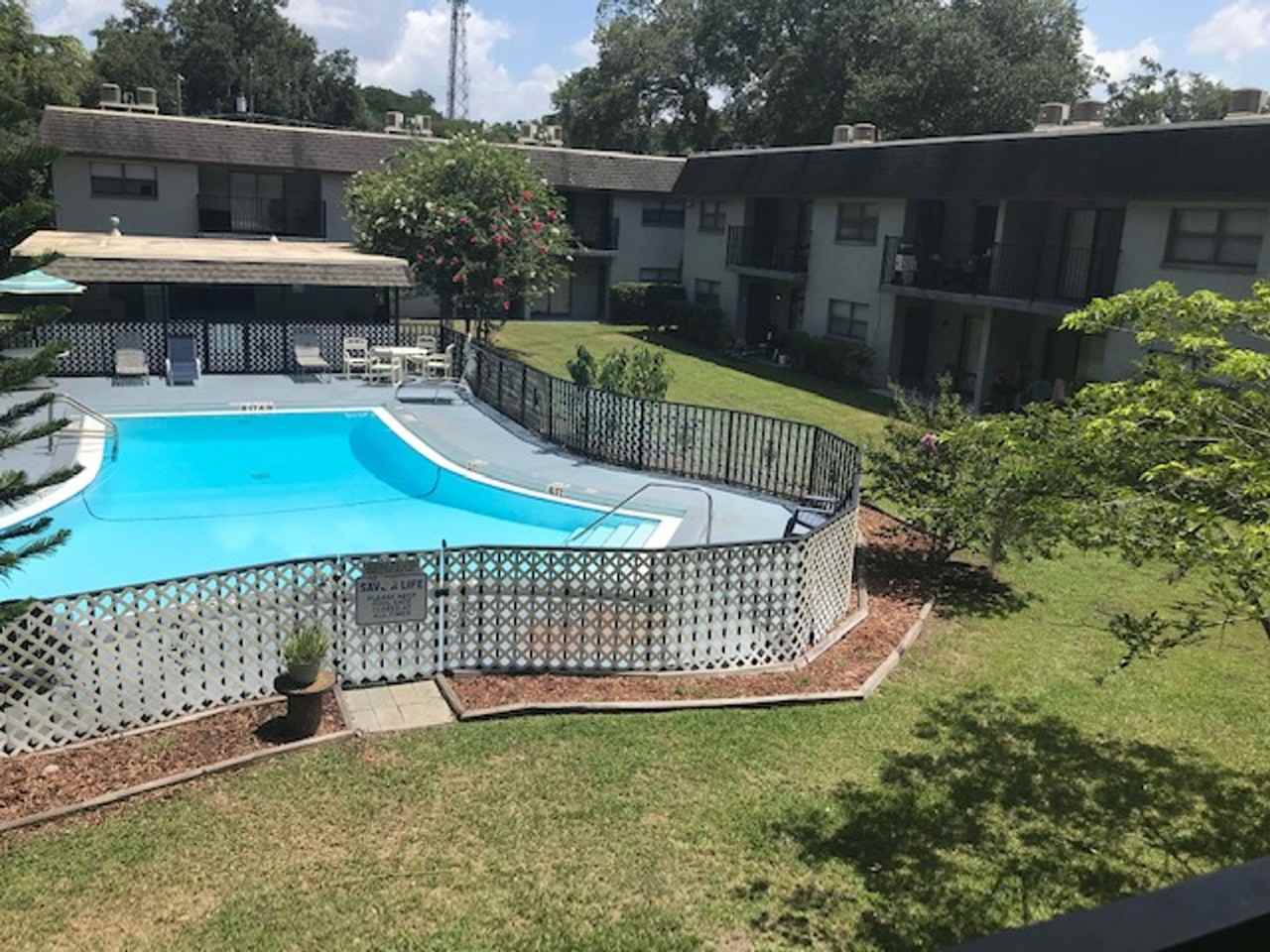 Oakwood Trace Apartments - Photo 4 of 17