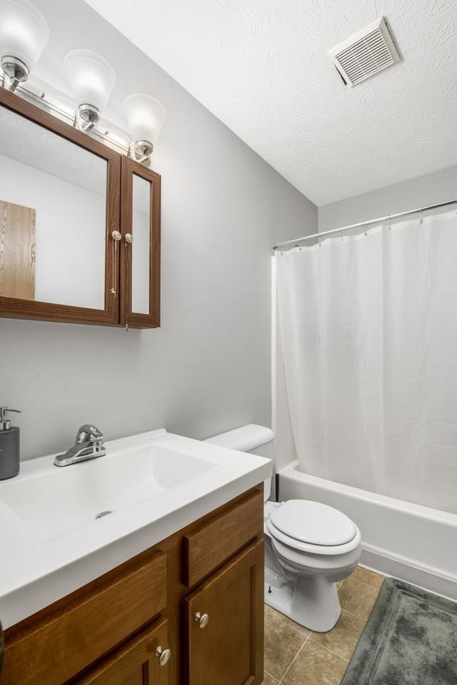 Greenridge Apartments - Photo 2 of 10