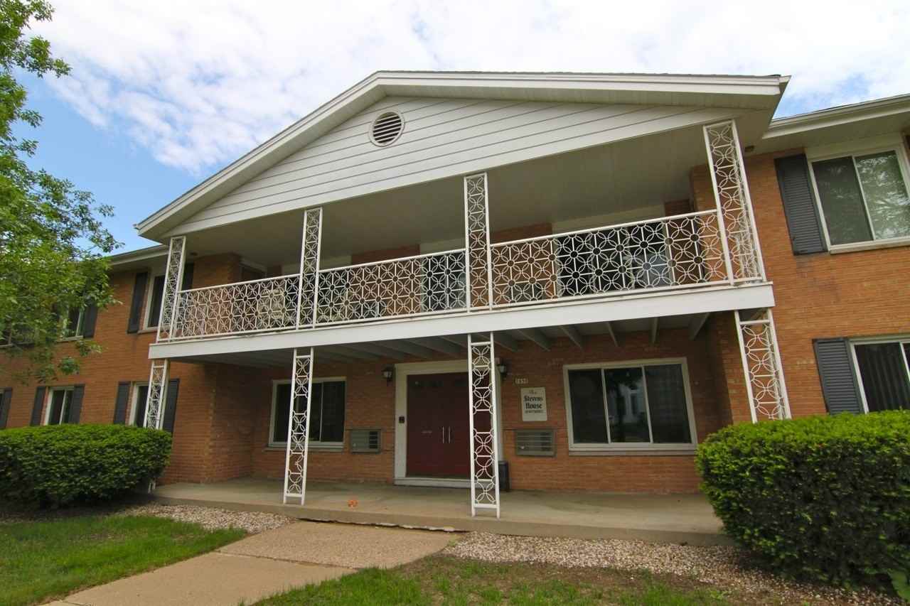 Stevens House - Photo 2 of 13