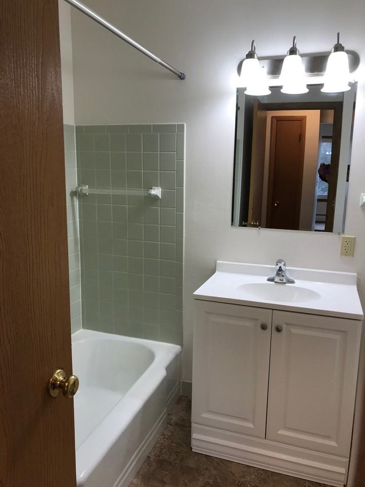 Stevens House - Photo 6 of 13