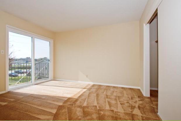Williamsburg Apartments - Photo 4 of 8