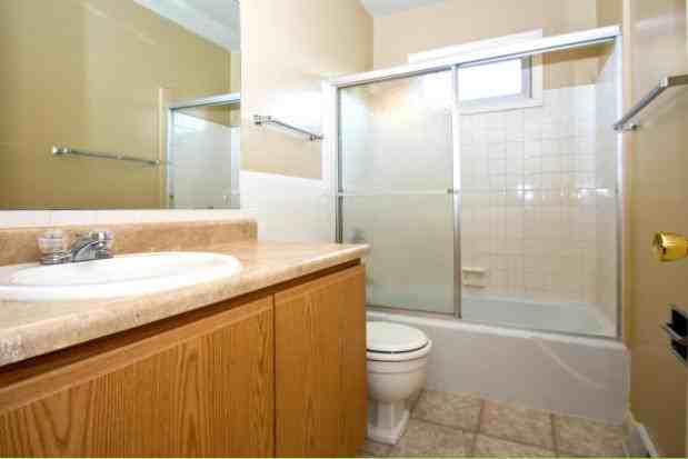 Williamsburg Apartments - Photo 5 of 8