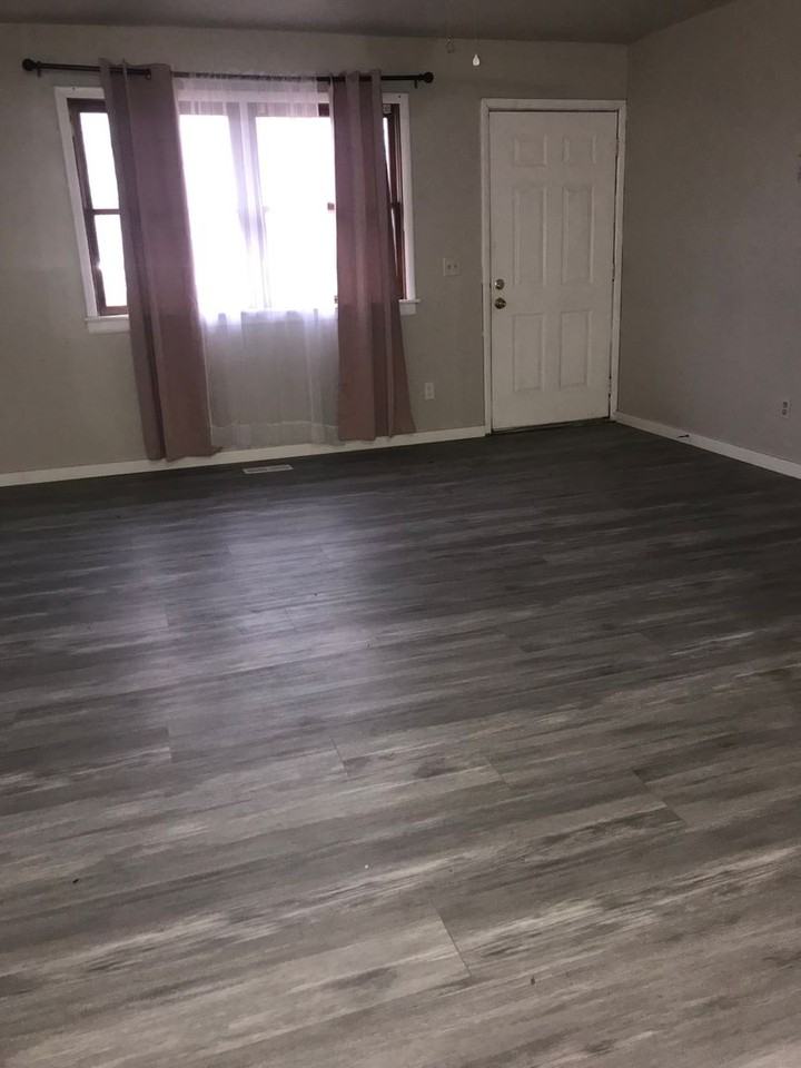 321 S Neal Street - Photo 3 of 15