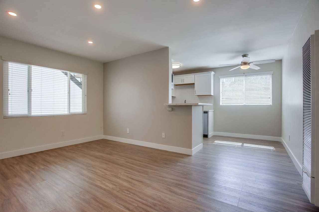 2520 Chicago Street - Photo 5 of 30