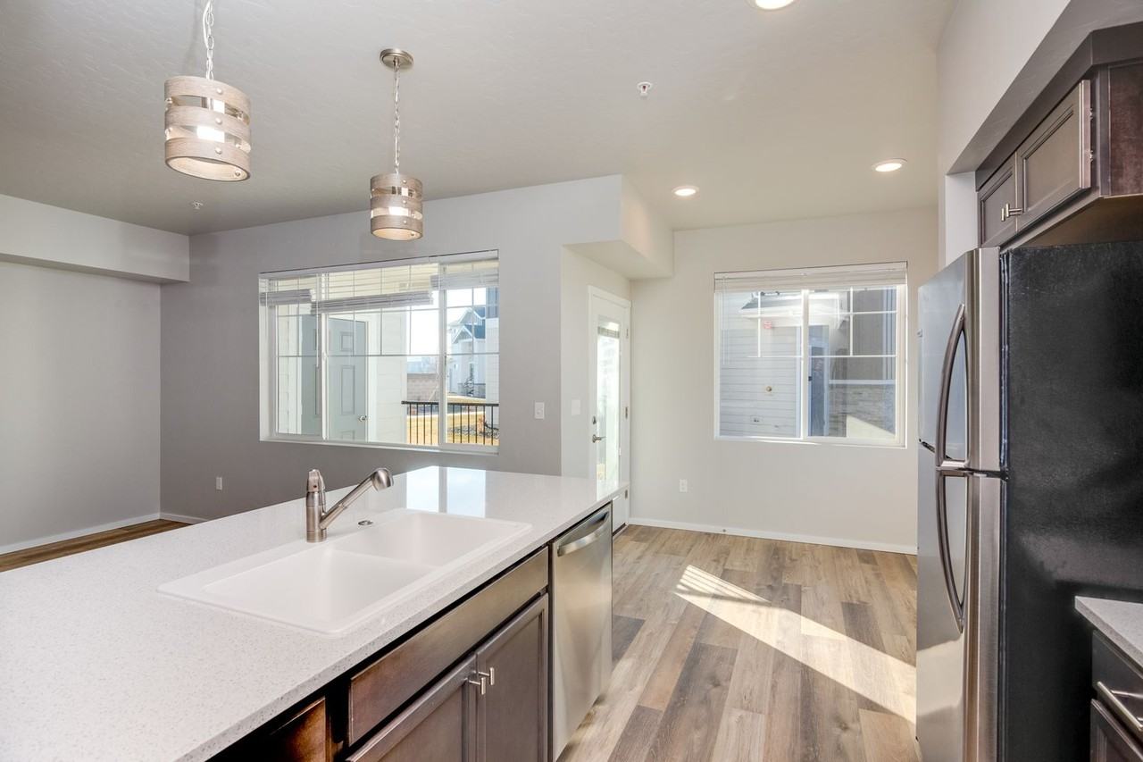 Arbor Ridge Villas - Photo 5 of 36