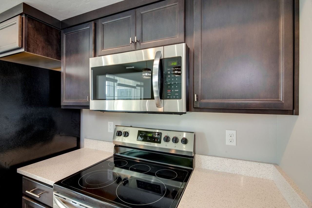 Arbor Ridge Villas - Photo 6 of 36