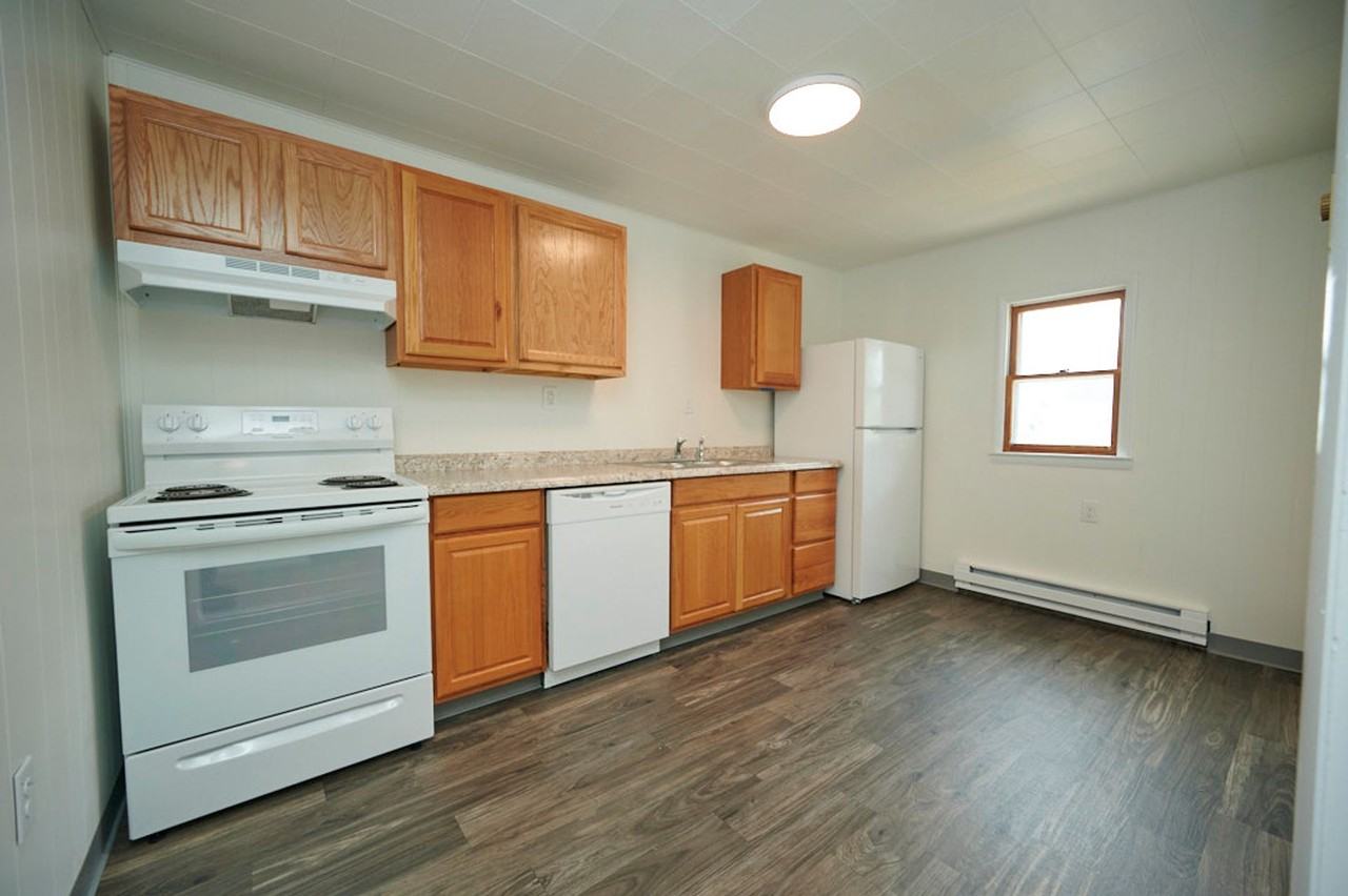 7 Reservoir Rd #3 - Photo 5 of 50