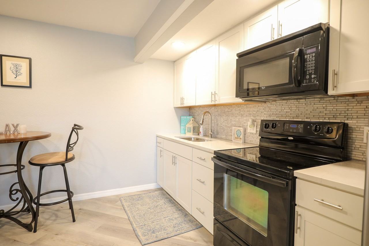 Toes in the Sand at Reddington Shores - Photo 4 of 17