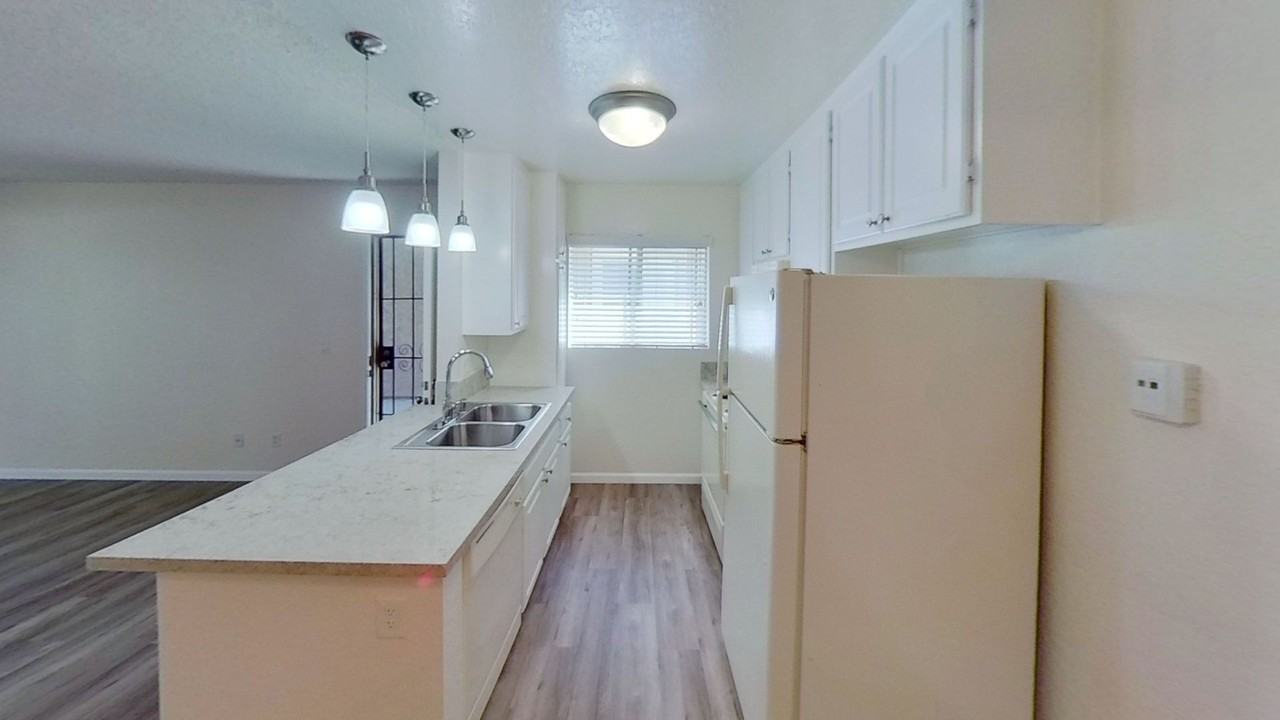 Wexford Manor Apartments - Photo 6 of 50