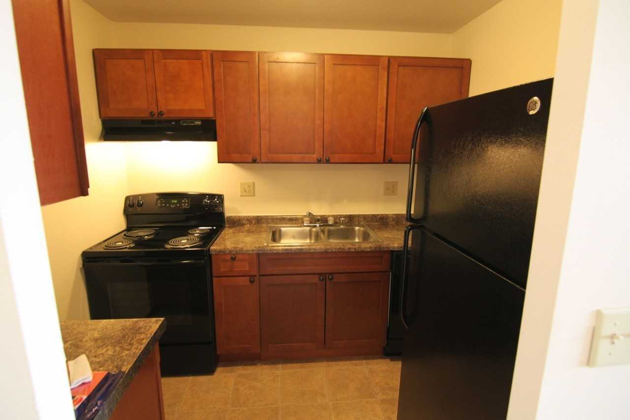 Wyndham Place Apartments - Photo 7 of 18
