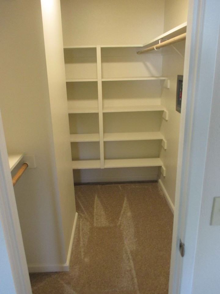 Burnap Gardens Apartments - Photo 6 of 13