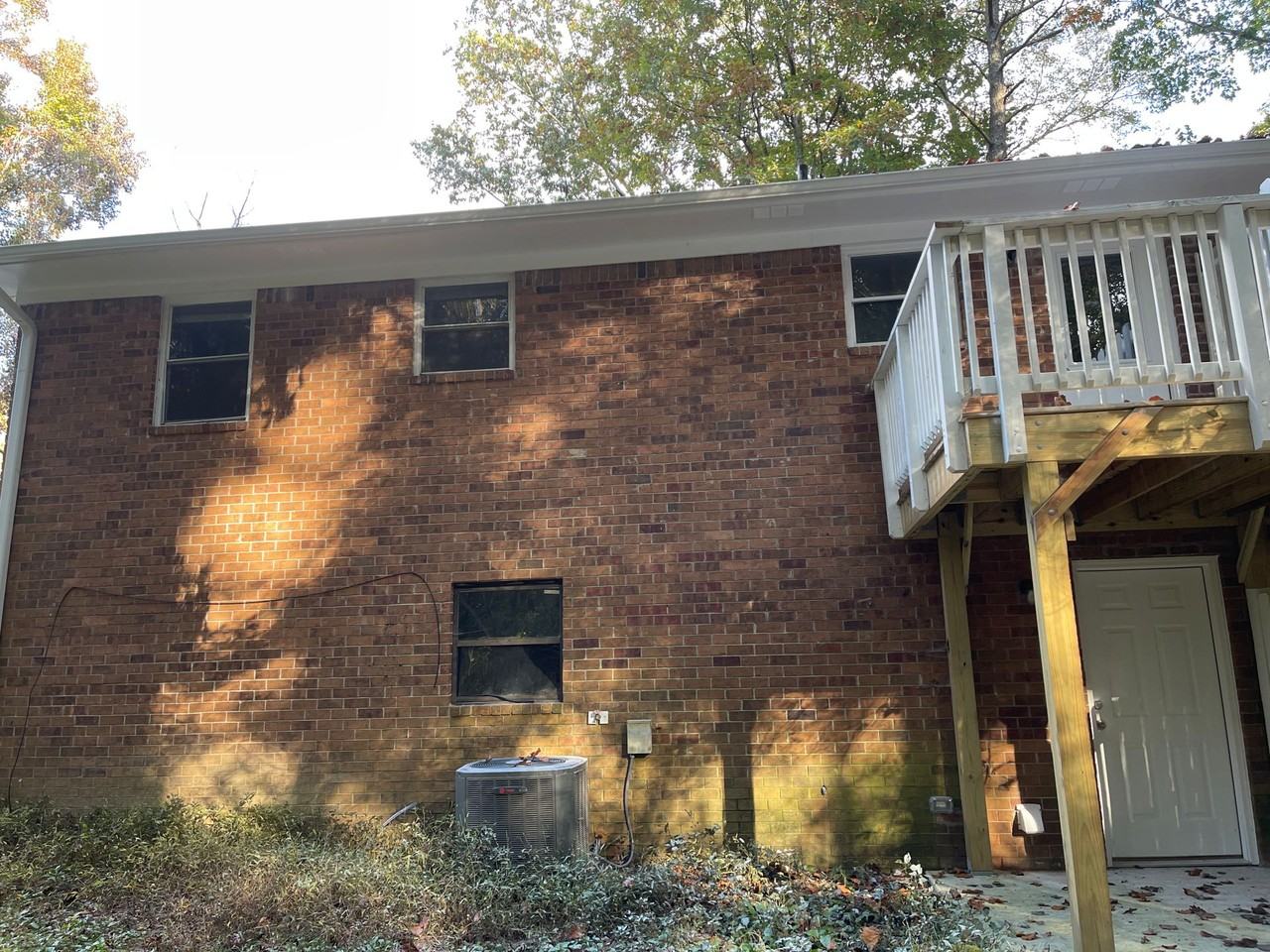 1655 Nutmeg St - Photo 3 of 16