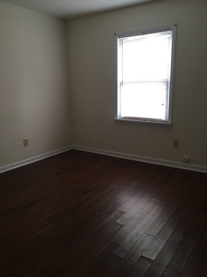 Parkdale Ave Apartments - Photo 6 of 8