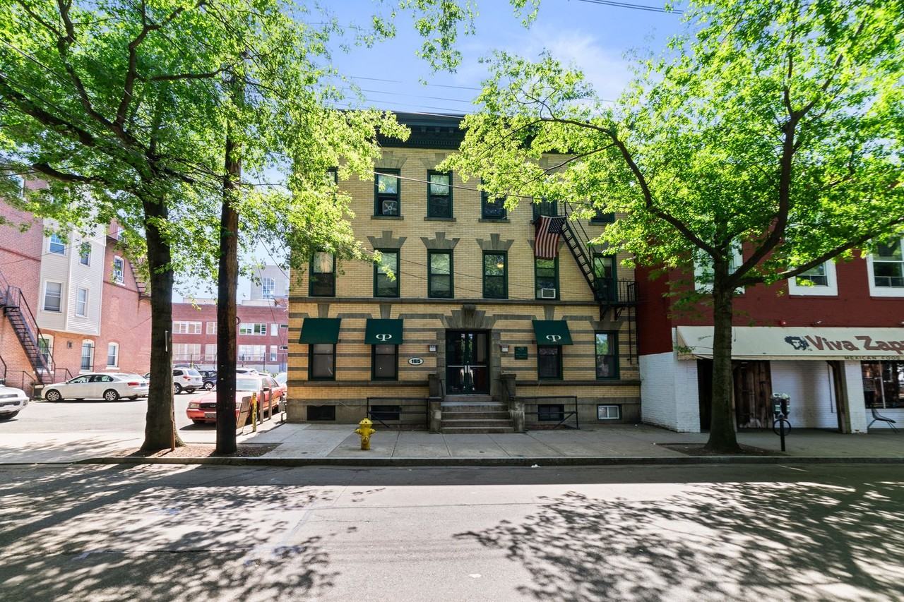 165 Park Street - Photo 6 of 7