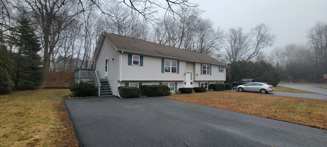 8 Park Ave - Photo 2 of 12