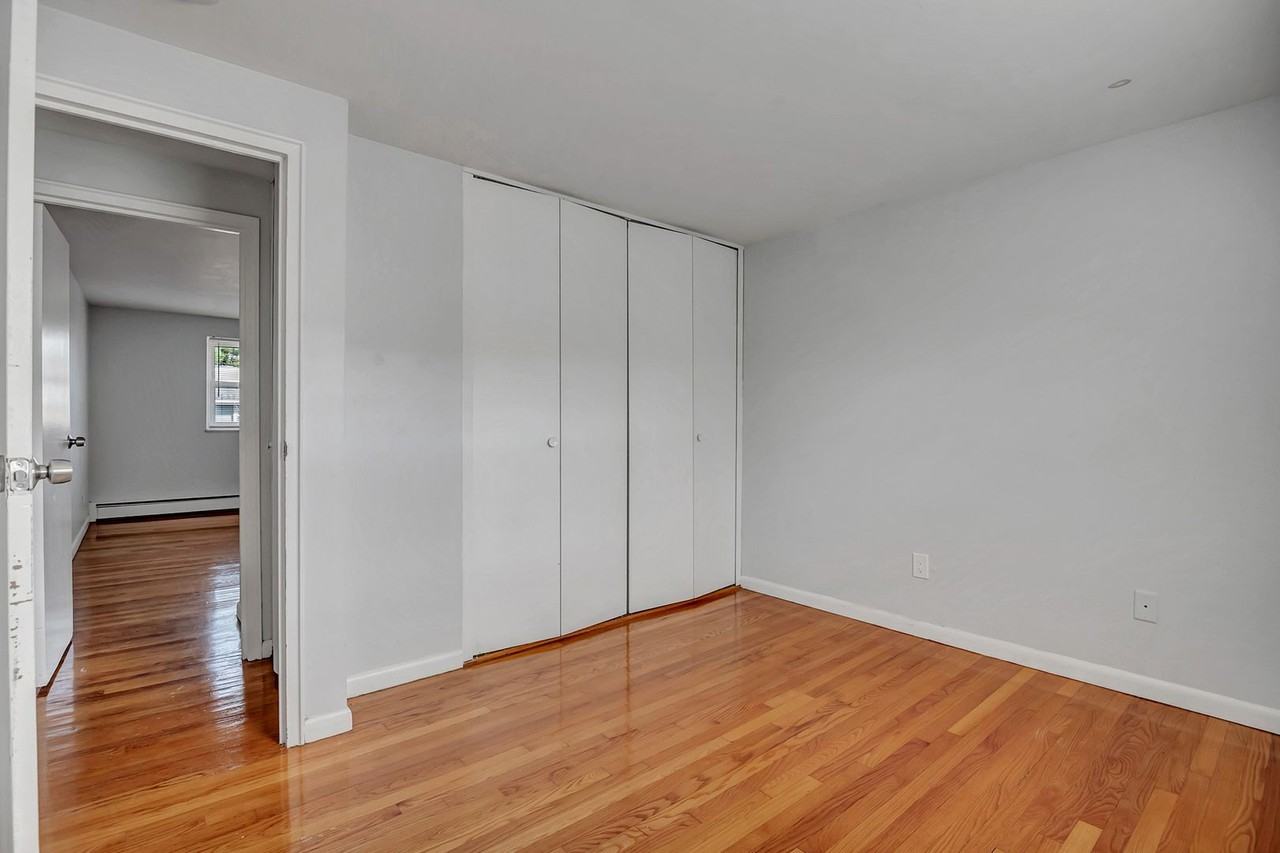 101 Ramsdell Street - Photo 5 of 10