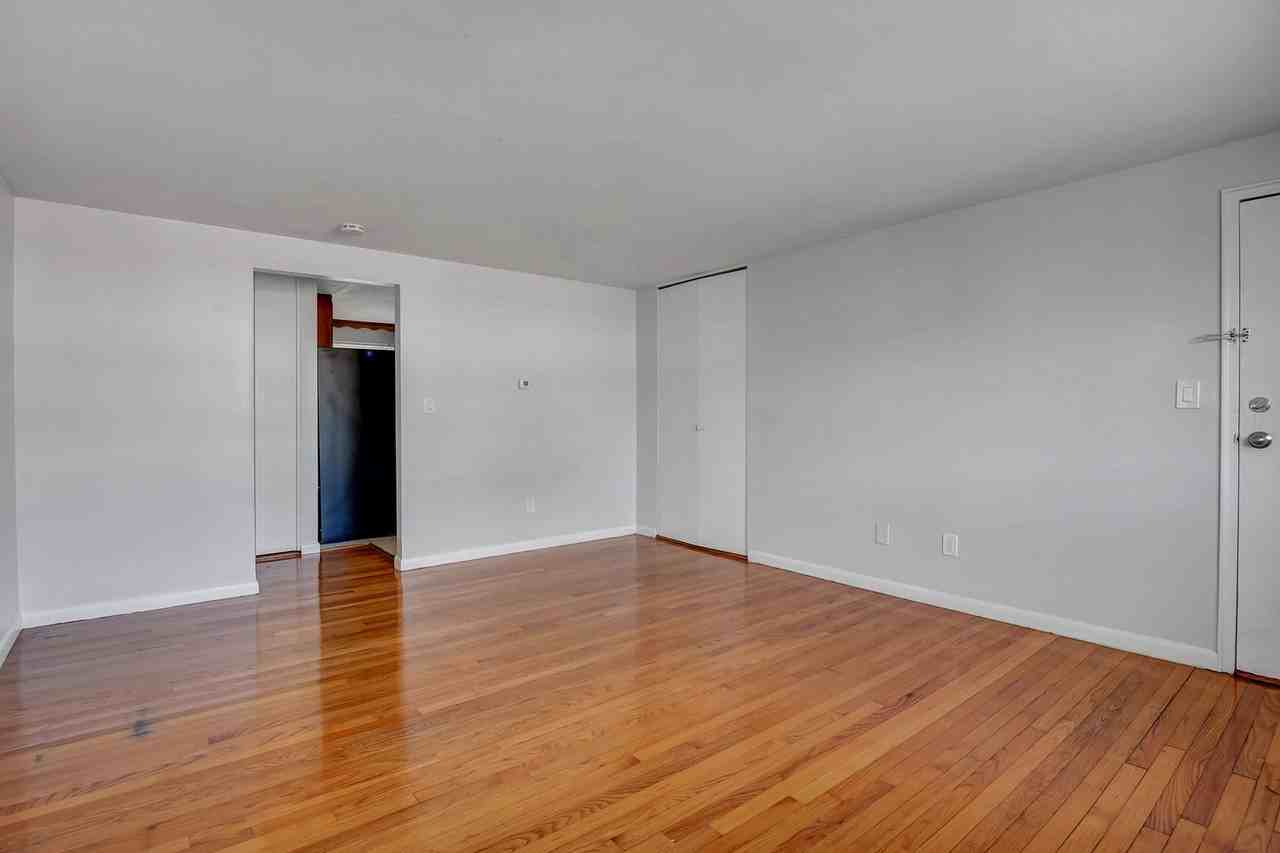 101 Ramsdell Street - Photo 7 of 10