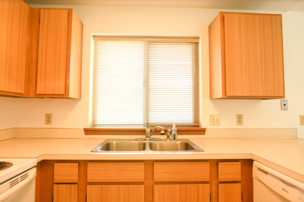 Willow Court - Photo 6 of 17