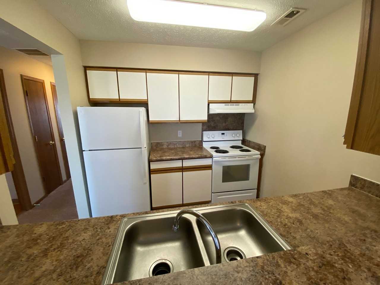 Greenview Apartments - Photo 4 of 11