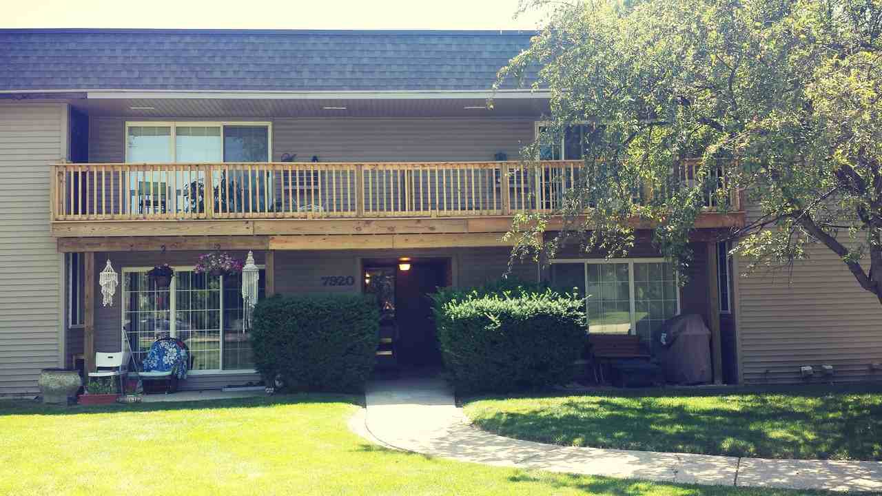 Apartment Homes of Wildwood Preserve in beautiful Oak Creek, WI - Photo 3 of 50